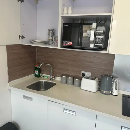Apartment Service Bradford (West Yorkshire)